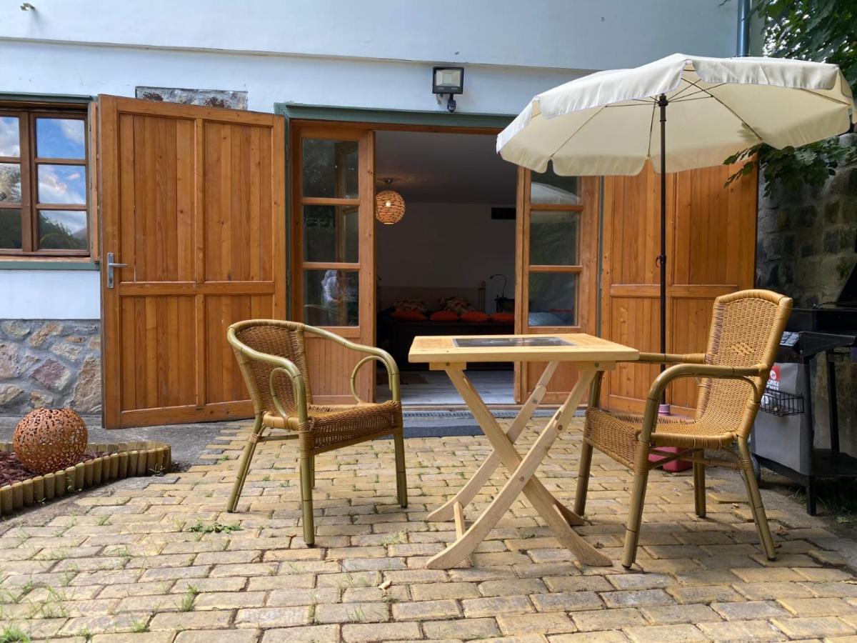 Countryside Apartment Fule Exterior photo