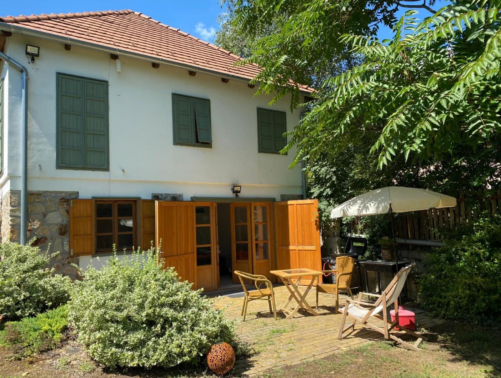 Countryside Apartment Fule Exterior photo
